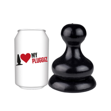 Pluggiz Black Vinyl Chess Set - Regal Fun.
